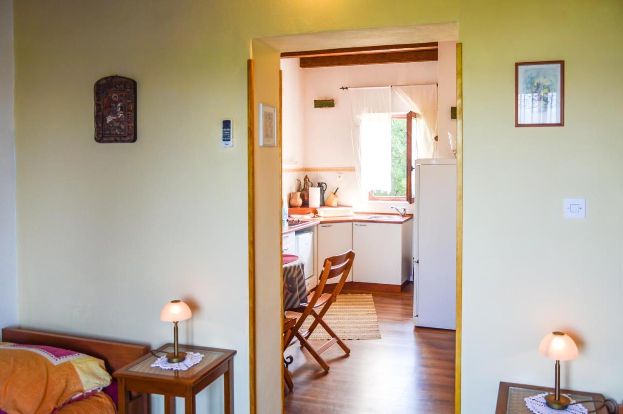 Apartment Zoja Pinezići Eksteriør billede